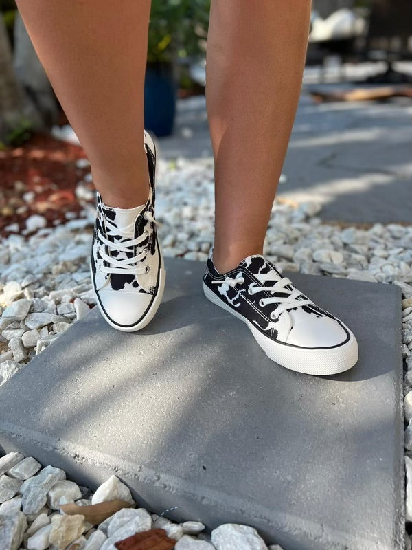 Star 23 Cow Black White Sneakers