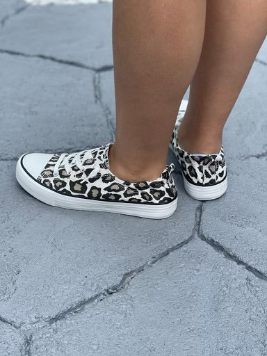 Star 23 Leopard Snow Sneakers