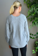 Second Glance Cable Knit Sweater -gray