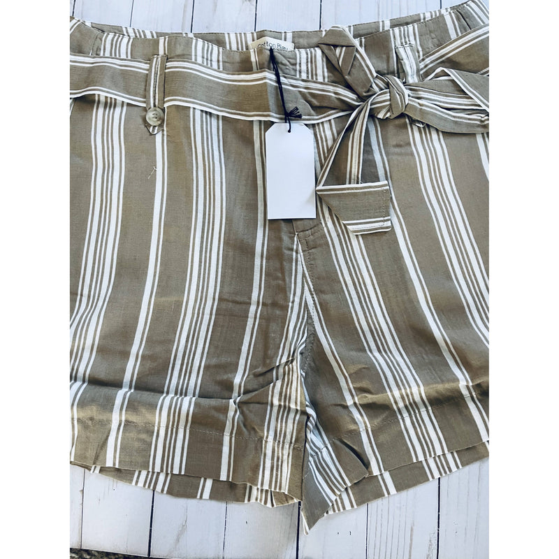 Almond stripe shorts