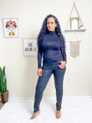 Good Lookin' Out TurtleNeck Black