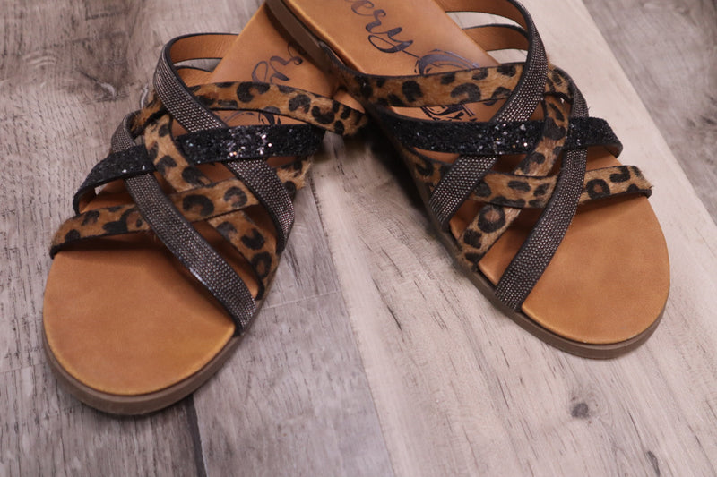 Very G Giselle Leopard Sandal